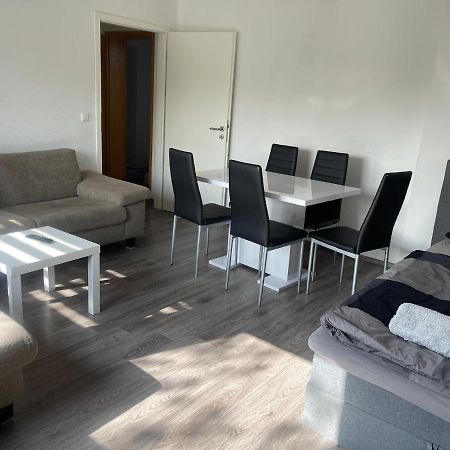 Apartment Bis Zu 8 Einzelbetten Stellplatz Wifi إسن المظهر الخارجي الصورة