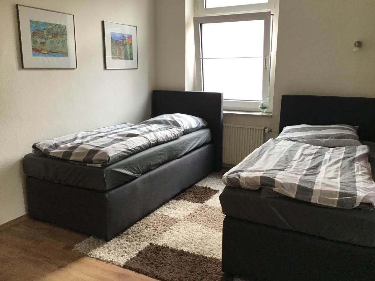 Apartment Bis Zu 8 Einzelbetten Stellplatz Wifi إسن المظهر الخارجي الصورة