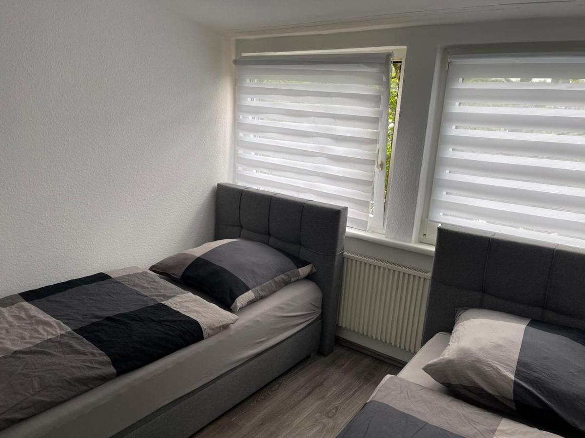 Apartment Bis Zu 8 Einzelbetten Stellplatz Wifi إسن المظهر الخارجي الصورة