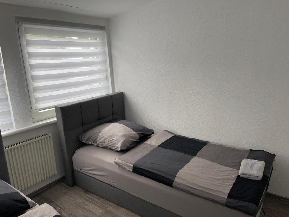 Apartment Bis Zu 8 Einzelbetten Stellplatz Wifi إسن المظهر الخارجي الصورة